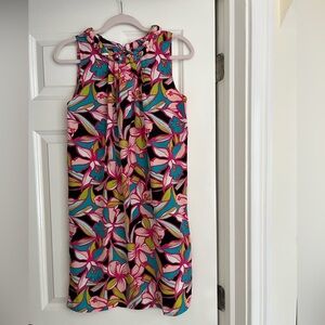 Excellent Tracy Negoshian Sleeveless Shift Summer Party, Vacation Cocktail Dress